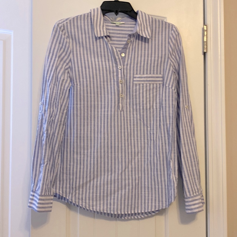 Jade size small half button top